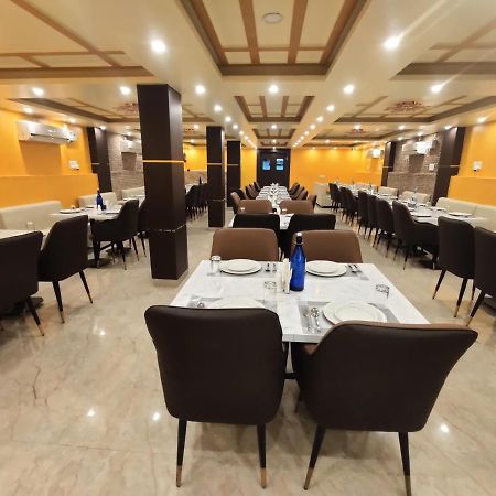 Отель Royal View Residency Бодх-Гая Экстерьер фото