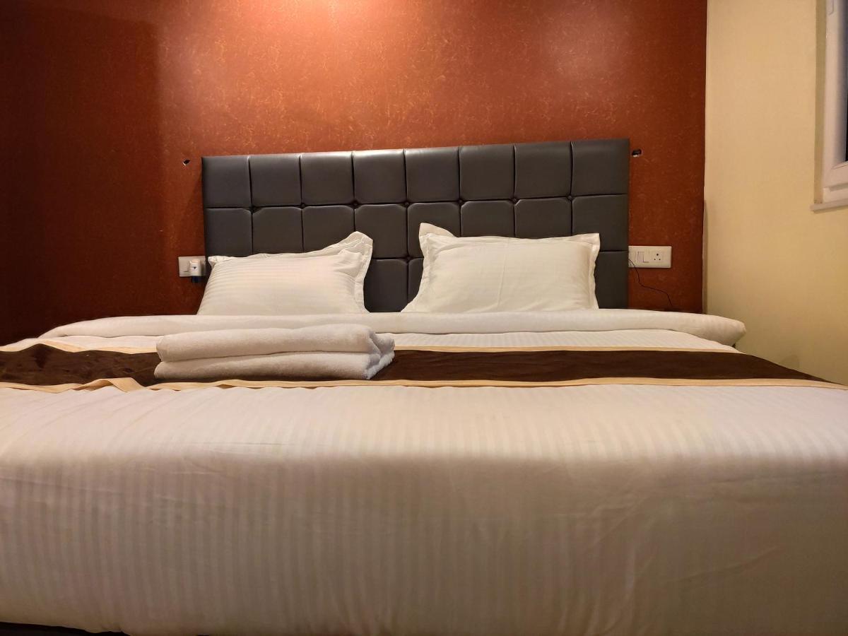 Отель Royal View Residency Бодх-Гая Экстерьер фото