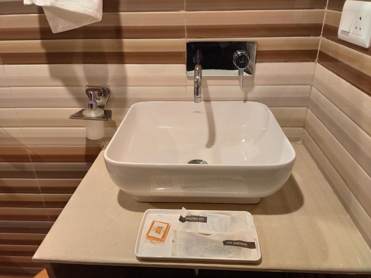 Отель Royal View Residency Бодх-Гая Экстерьер фото
